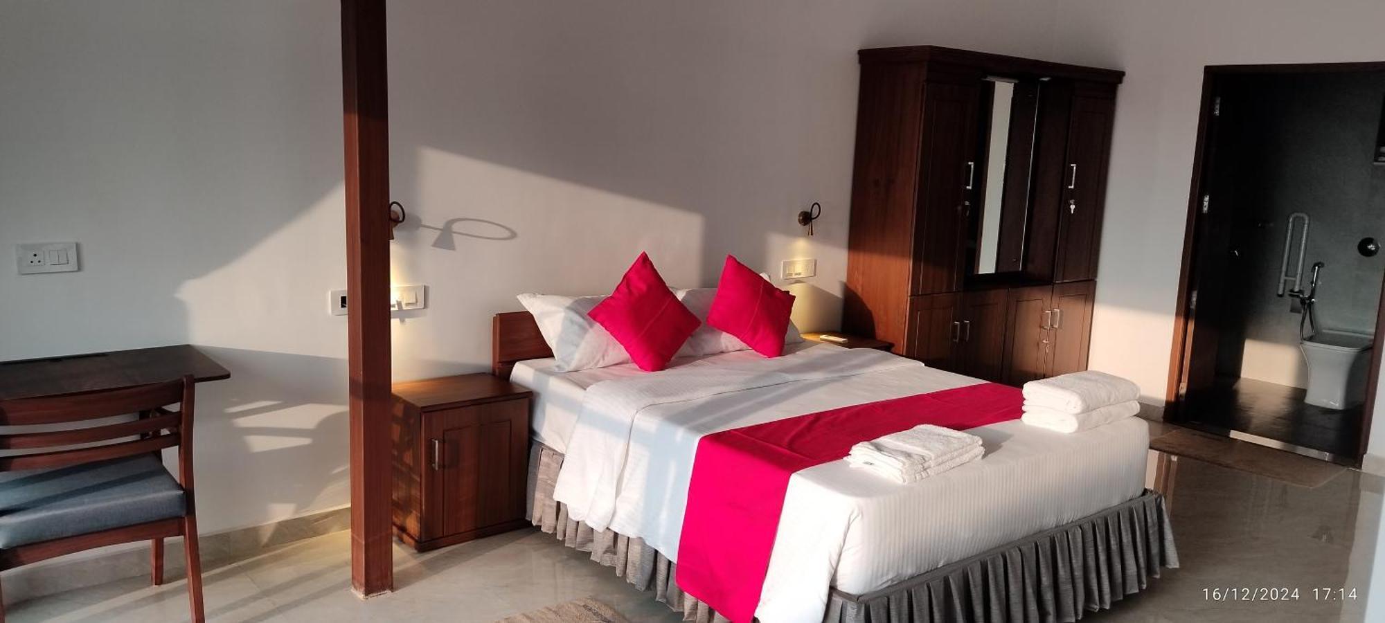 Alleppey Holiday Beach Resort Alappuzha Eksteriør billede