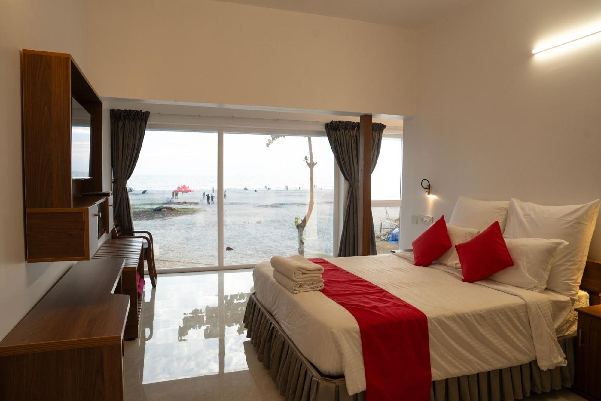 Alleppey Holiday Beach Resort Alappuzha Eksteriør billede