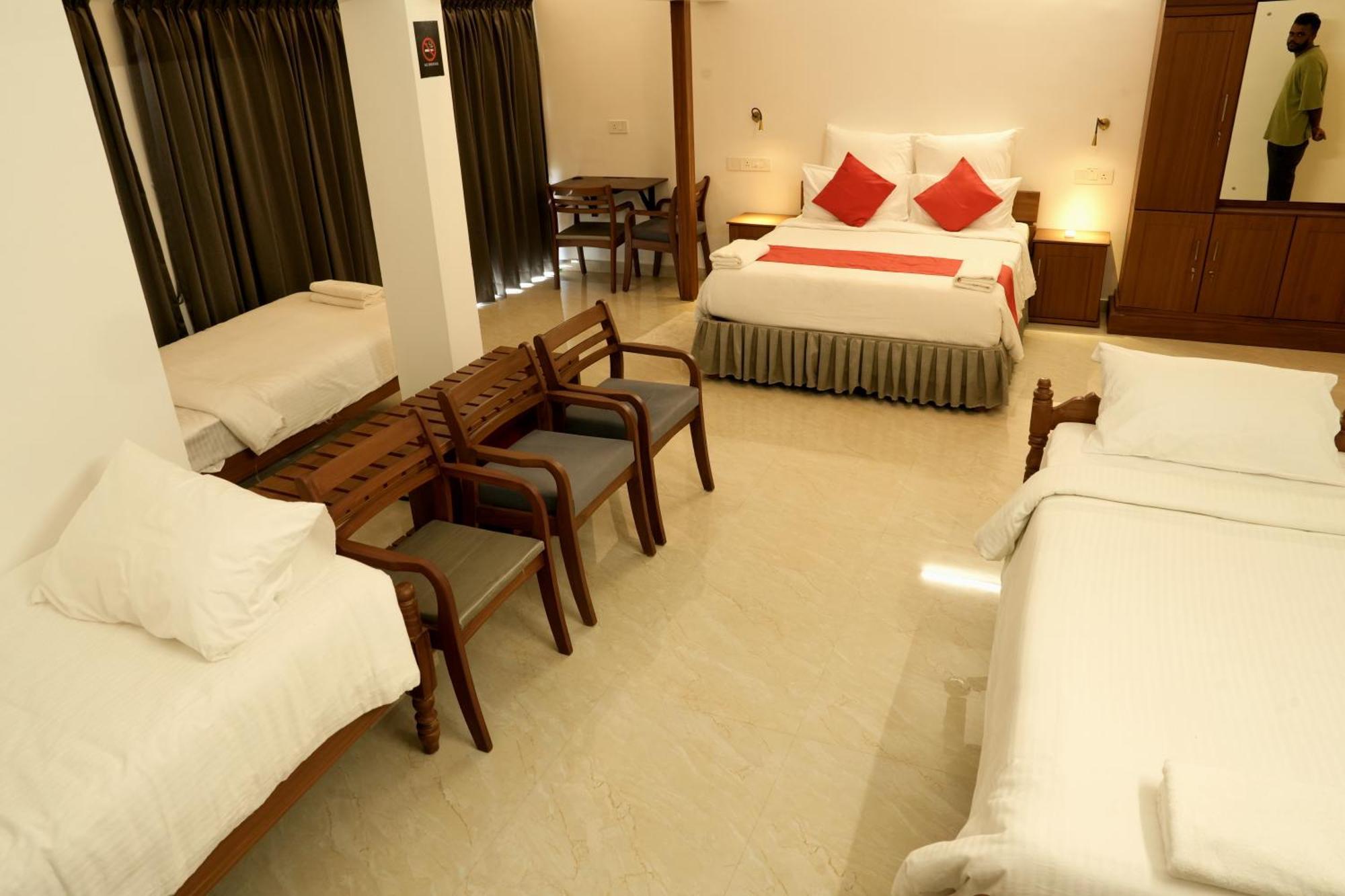 Alleppey Holiday Beach Resort Alappuzha Eksteriør billede